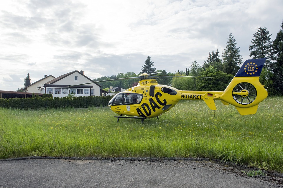 30 años de helicópteros medicalizados de urgencia